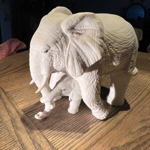Vintage White Elephant Mum & Babe Sculpture Aldon Porcelain